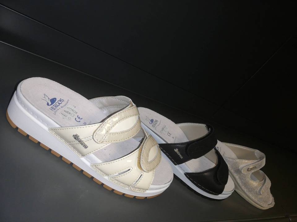 Calzature ortopediche aperte