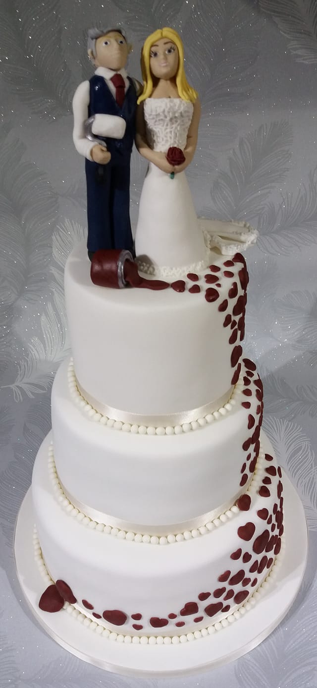 wedding cake. red love hearts cake topper