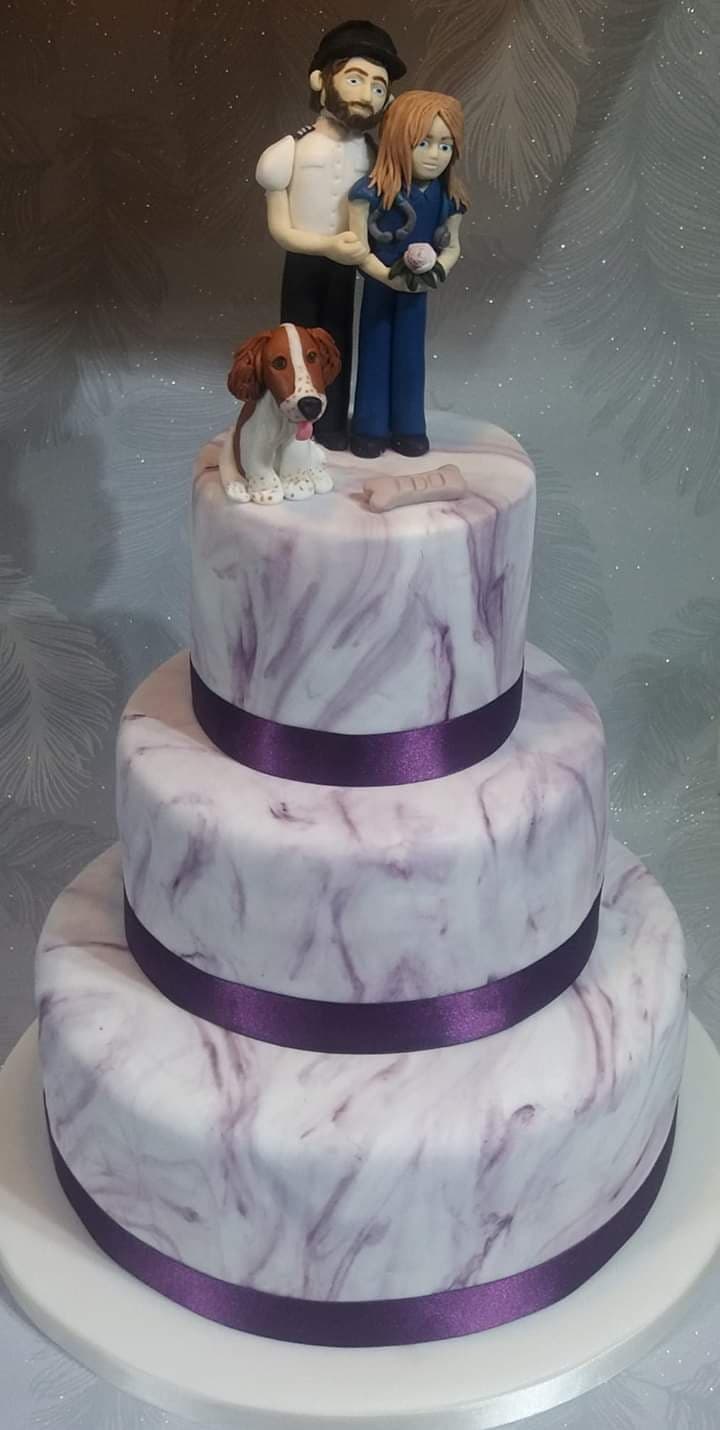 Marble wedding cake purple