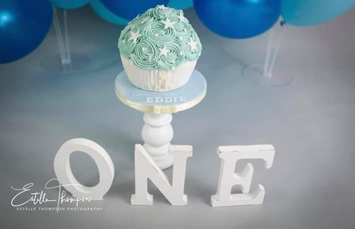 cake smash blue giant cupcake