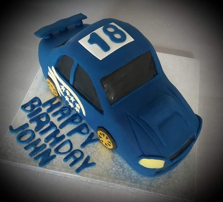racing car cake