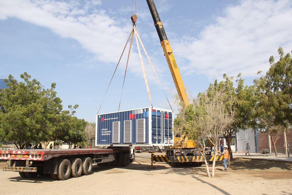 Grúas Flores E.I.R.L