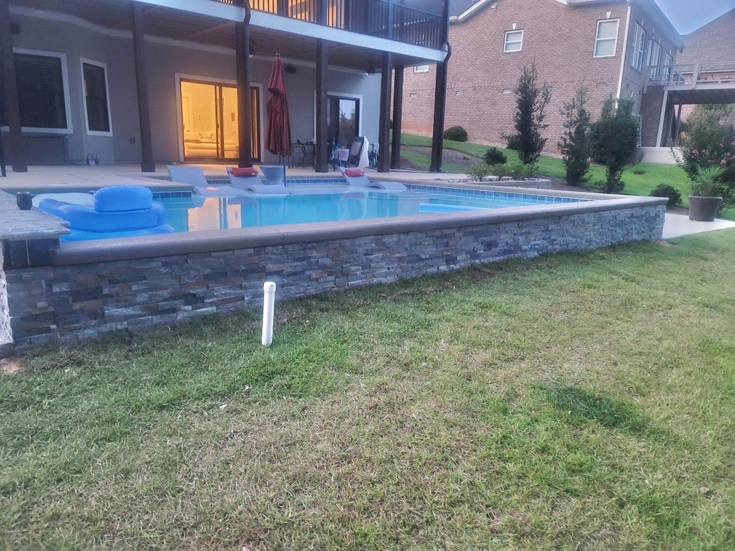 Retaining Wall around beautiful green landscape — West Columbia, SC