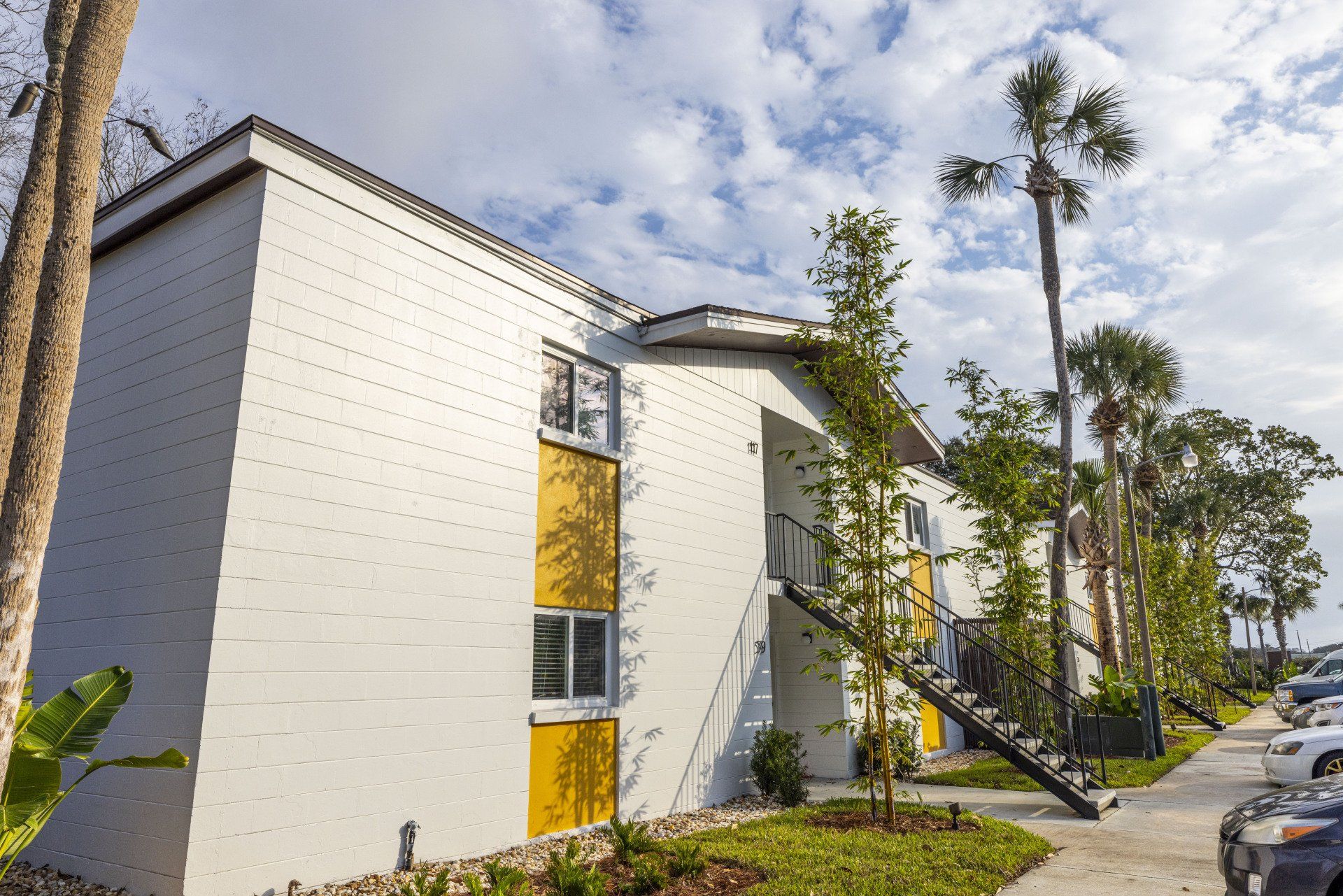 Hale Nani apartment building exterior view.
