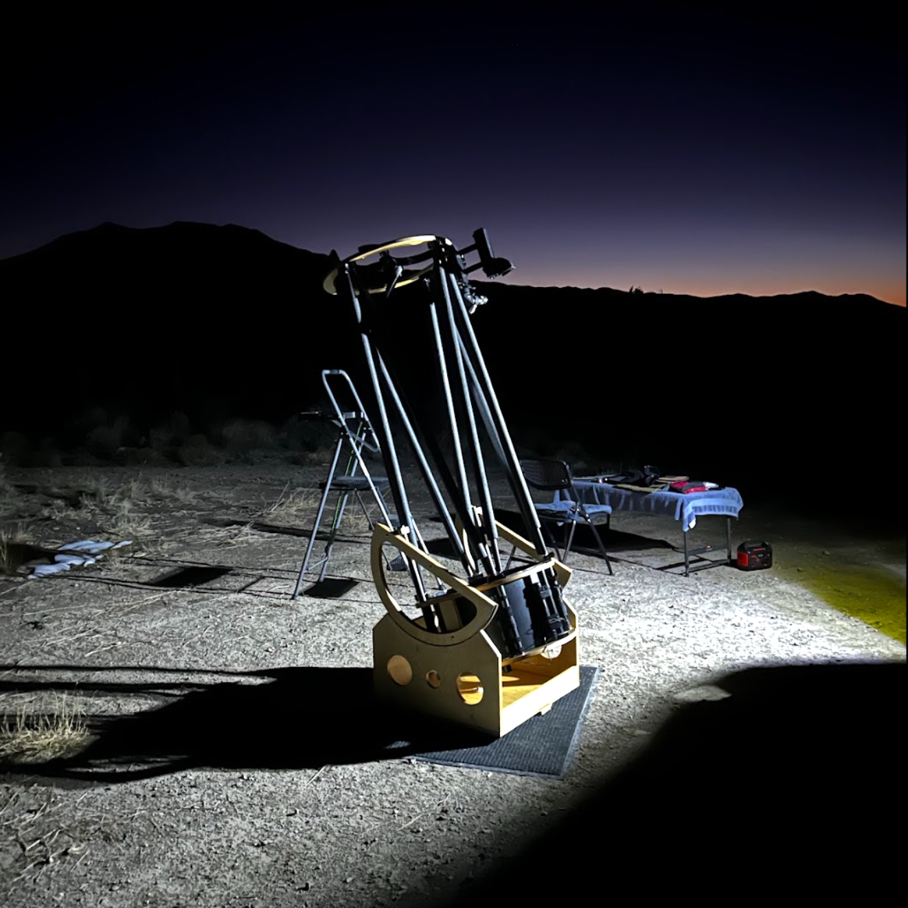 Small group stargazing experience in the Utah desert at night