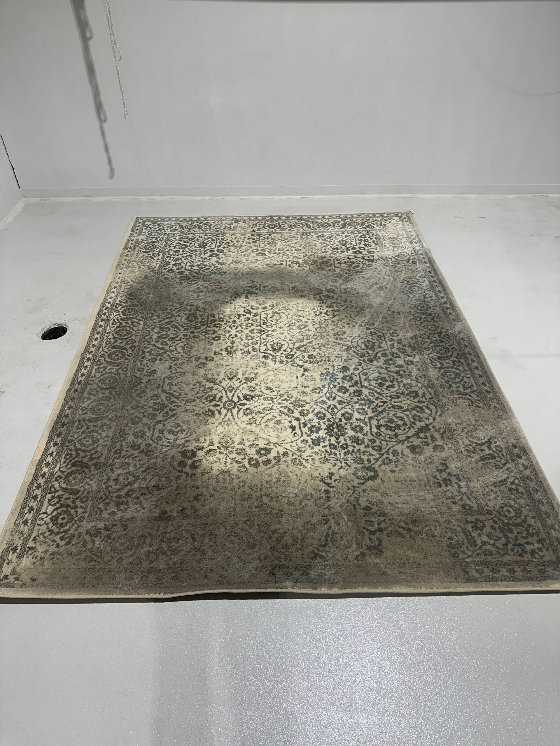 Carpet Stretching Before — Germantown, MD — Father & Son Carpet Cleaning & Repair