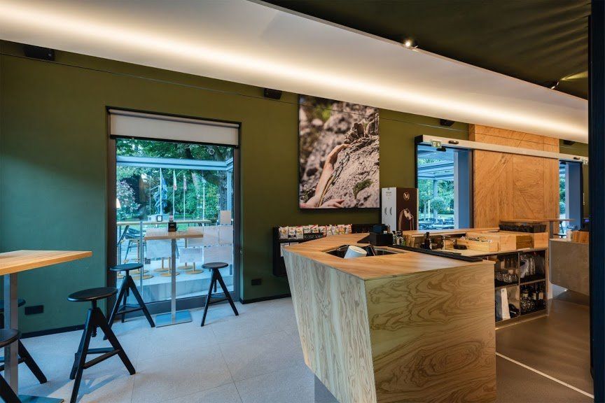 locali interni del bar