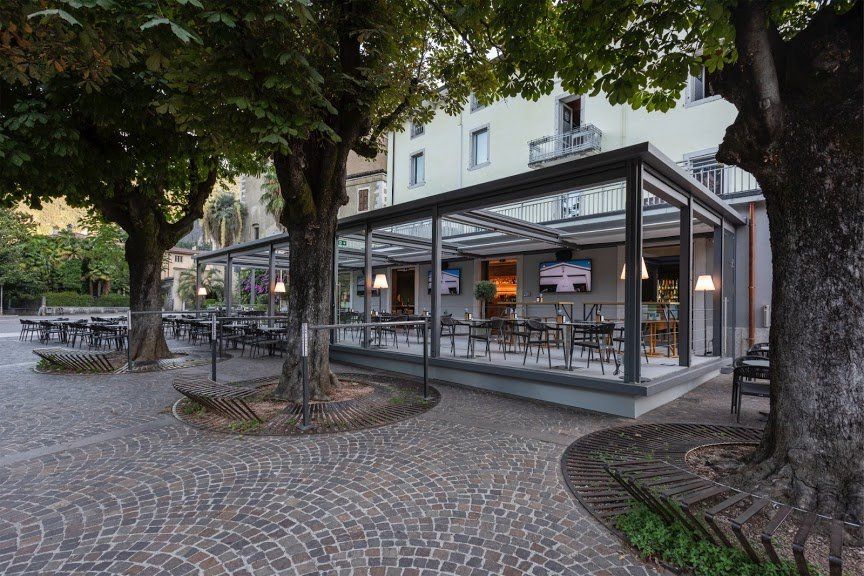 spazio esterno del bar