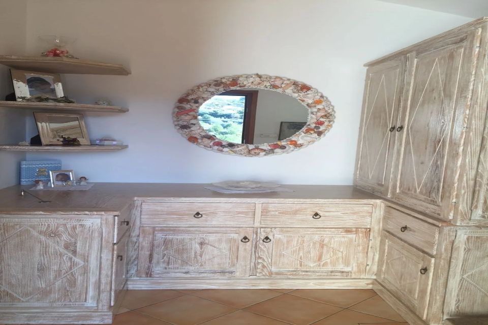 Cassettiera in legno