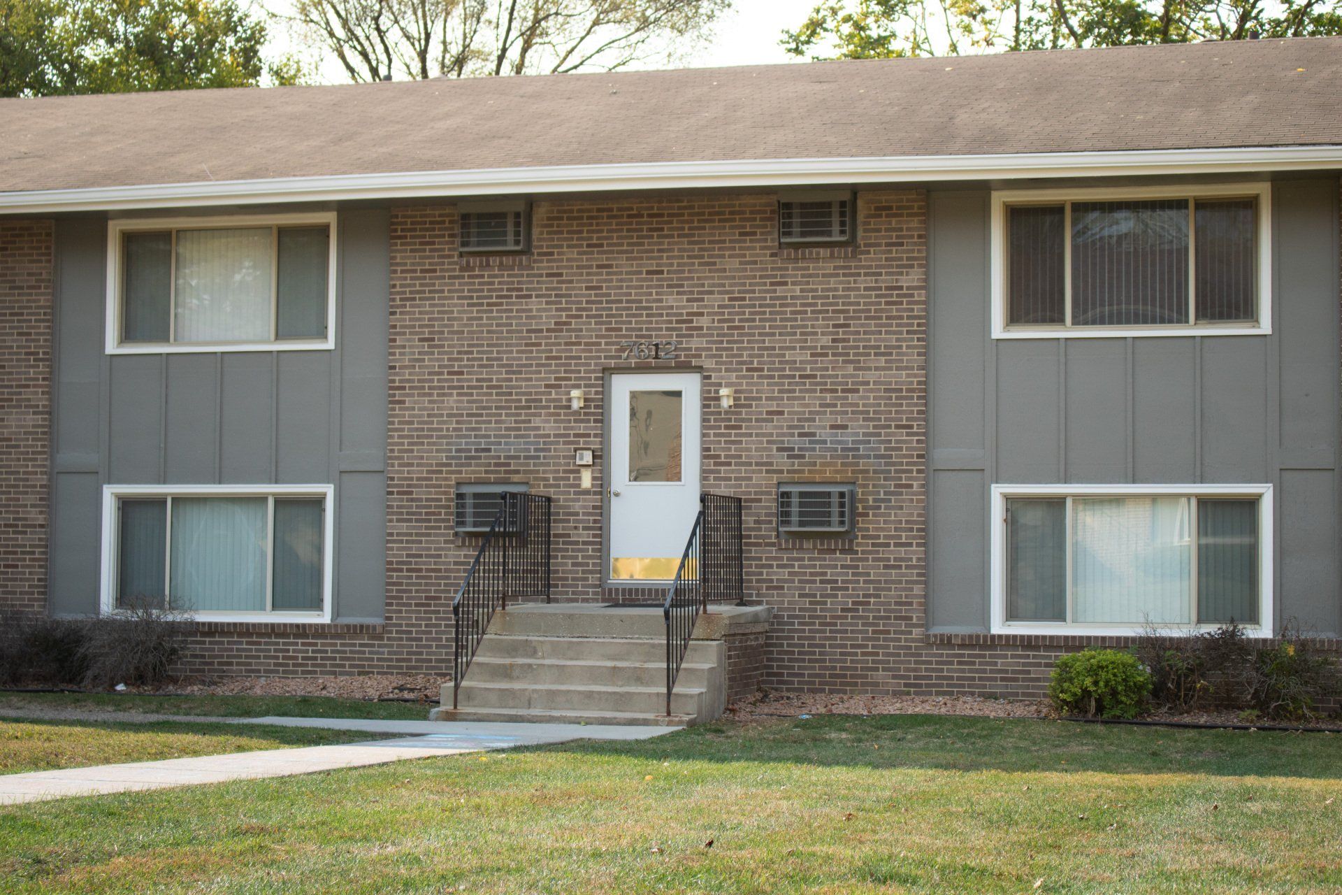 Photo Gallery Elm Village Apartments, Urbandale, IA