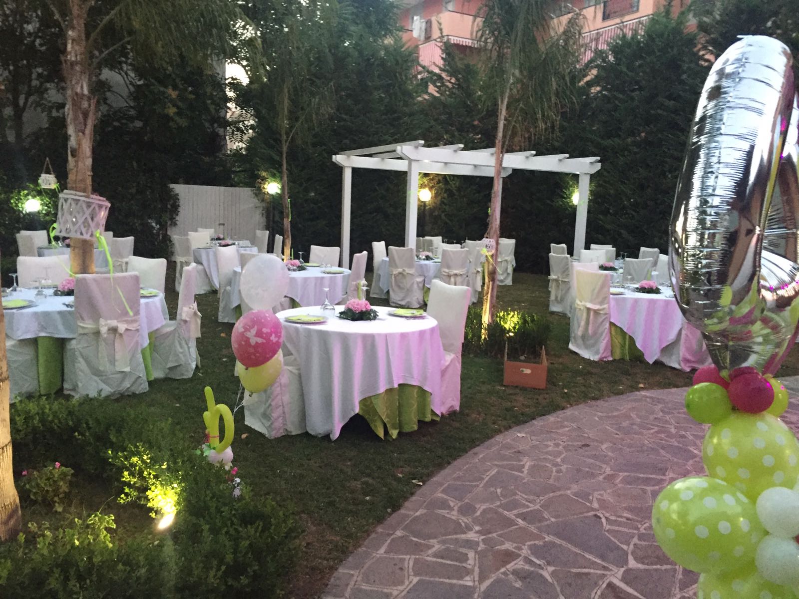 catering matrimonio in giardino