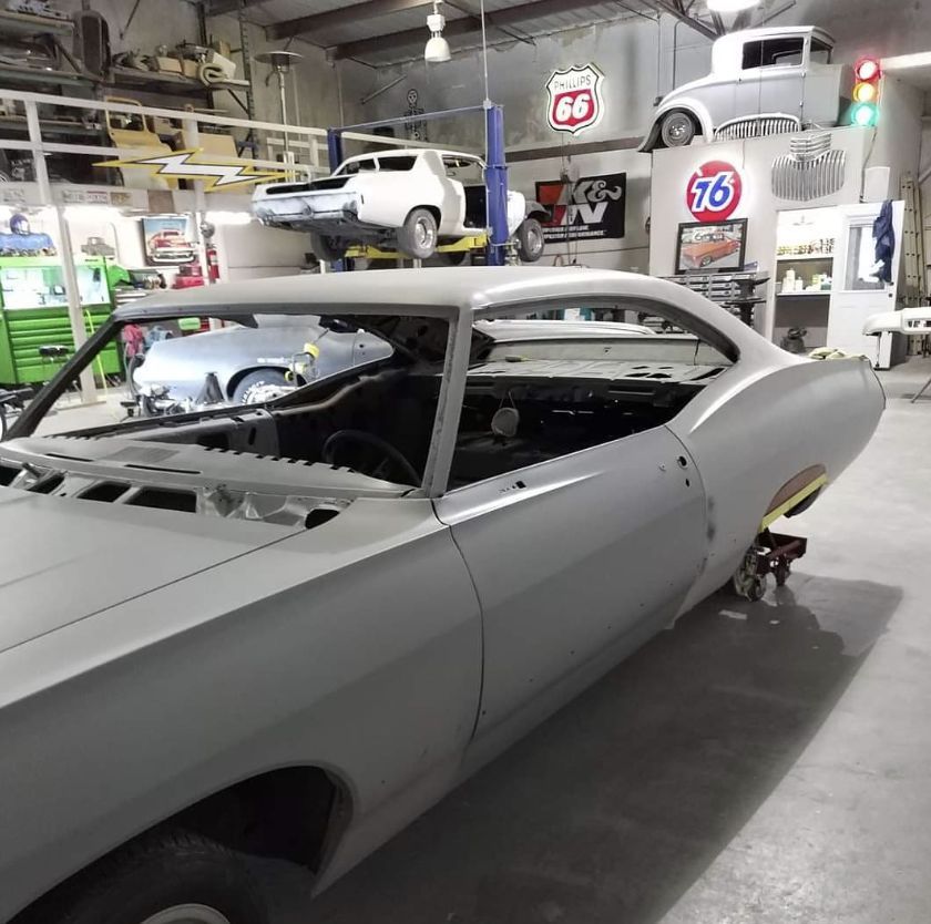 custom auto body work Hemet