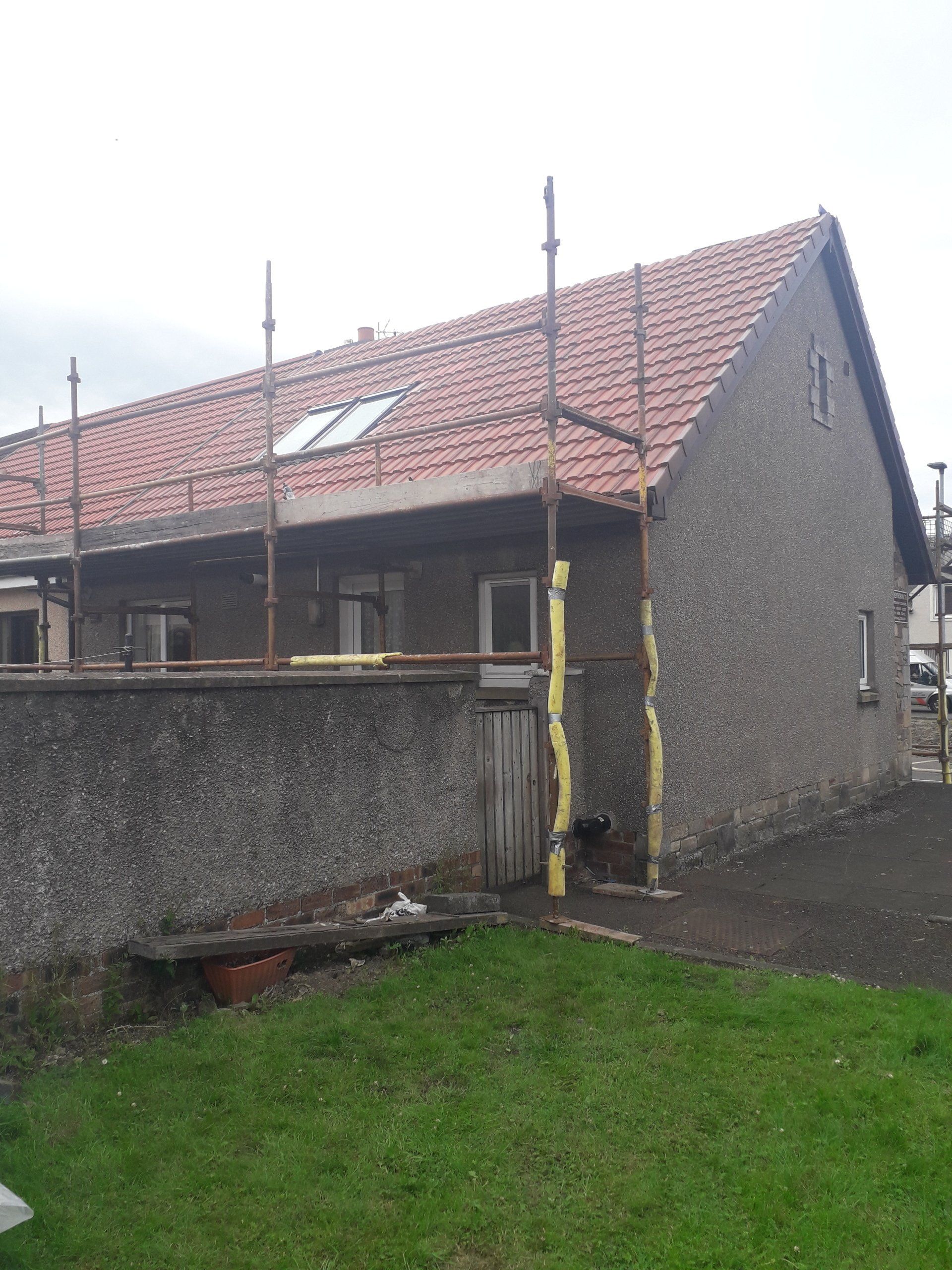 scaffolding around house
