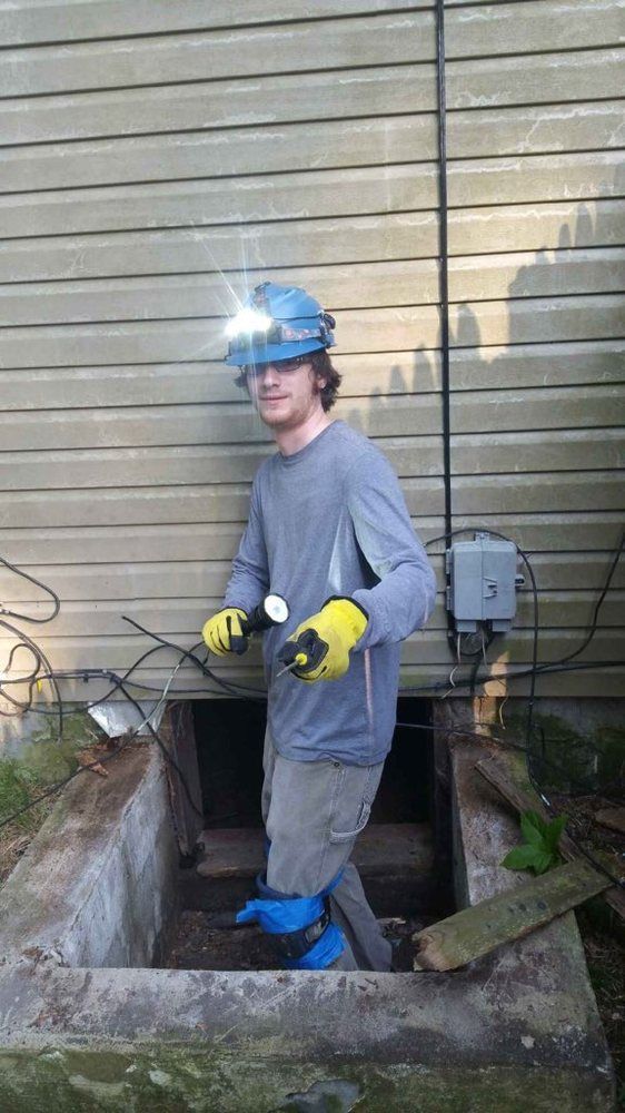 Man Inspecting Termites - Atlantic County, NJ - Gold Shield Pest  Control