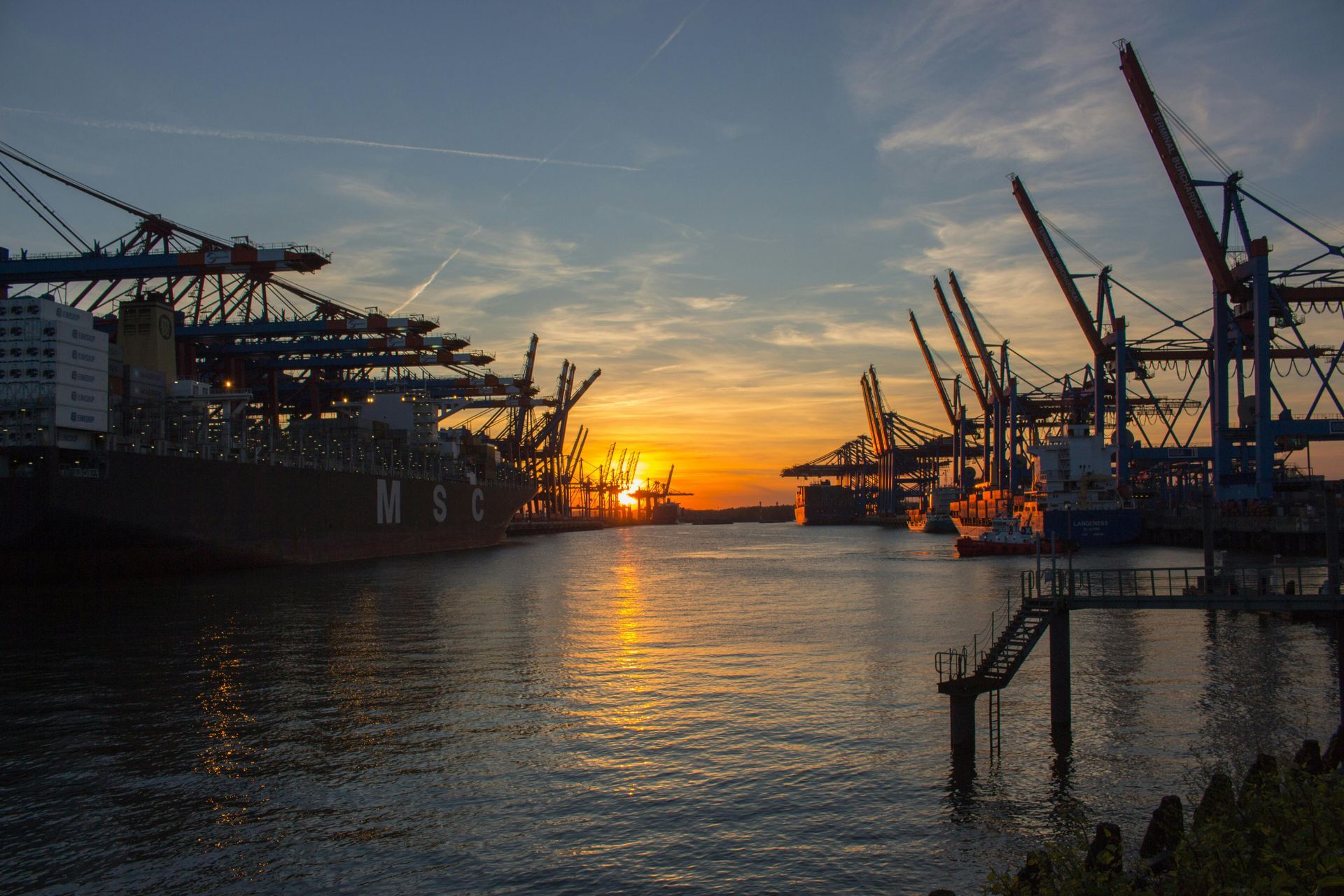 Harbour at dawn symbolizing new start