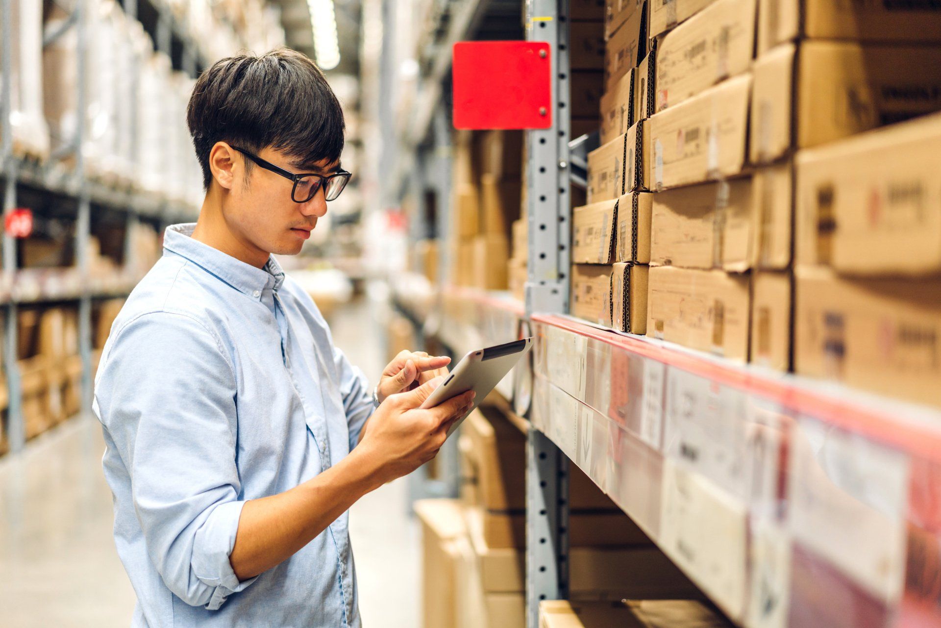 What do customers appreciate about PackageIt’s vendor-managed inventory program?