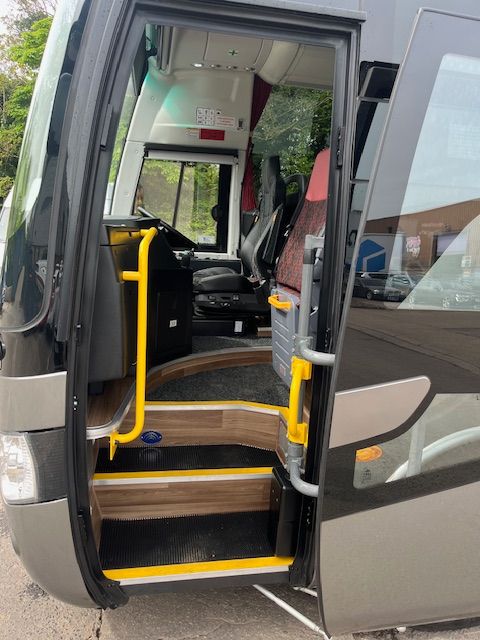 Yutong TC9 door