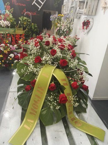corona di fiori per funerali