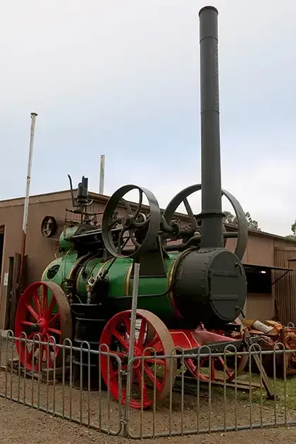 Vintage steam tractor at Lake Goldsmith Steam Rally