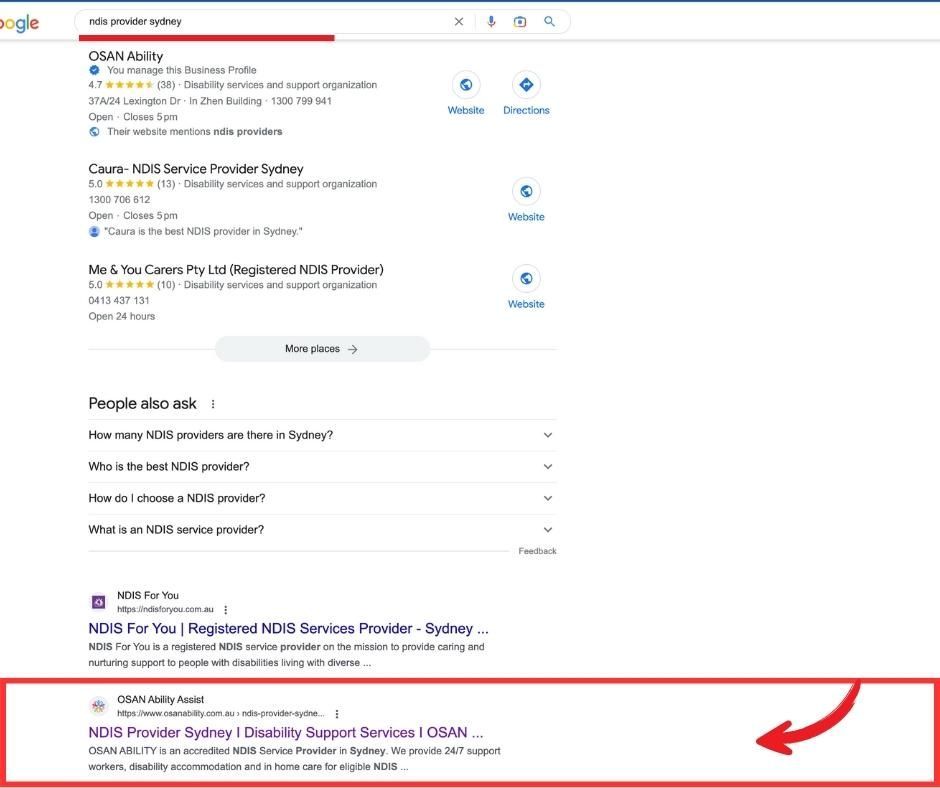 A google search page with a red arrow pointing to the right