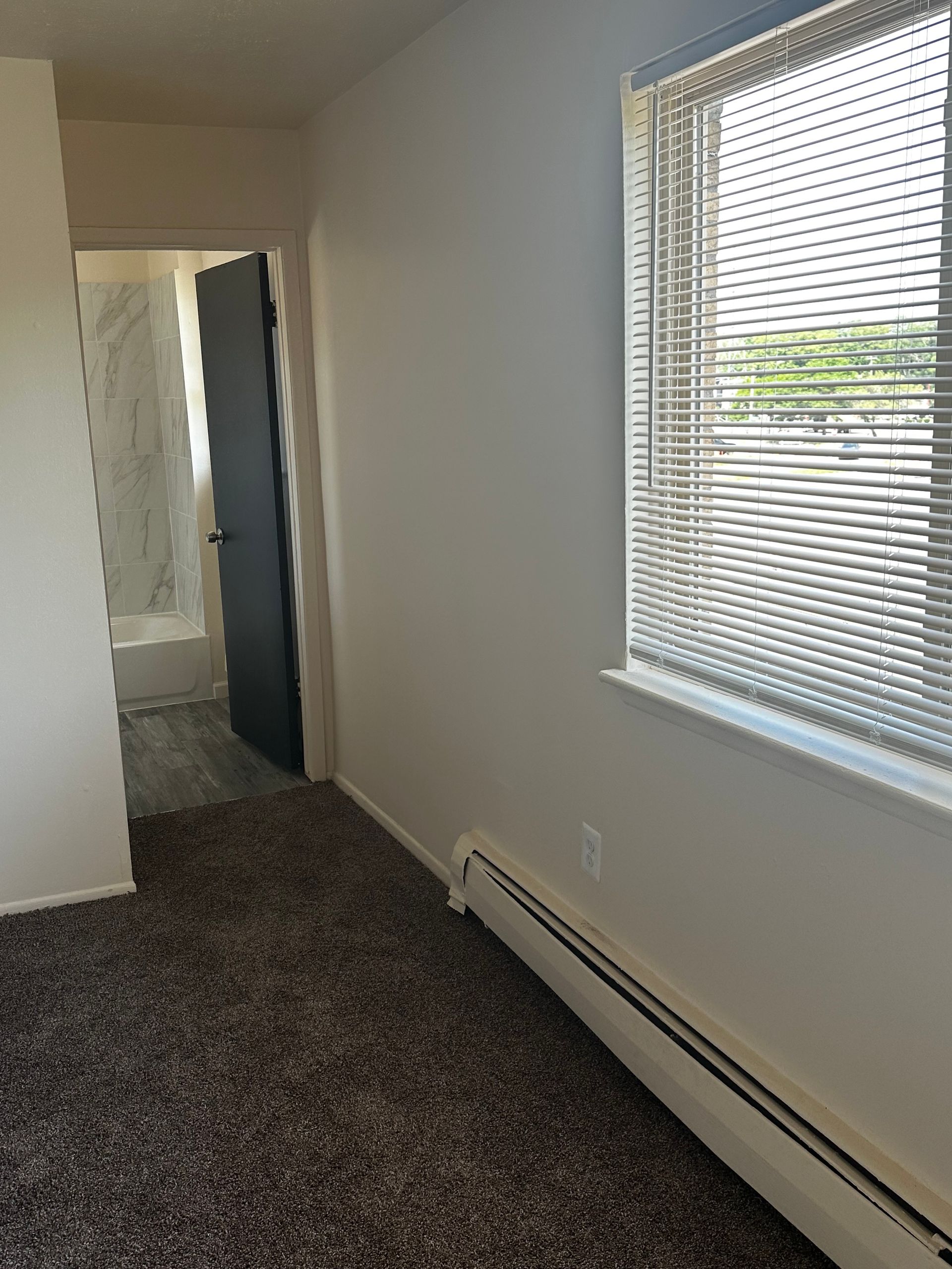 Bedroom photo alternate angle 2