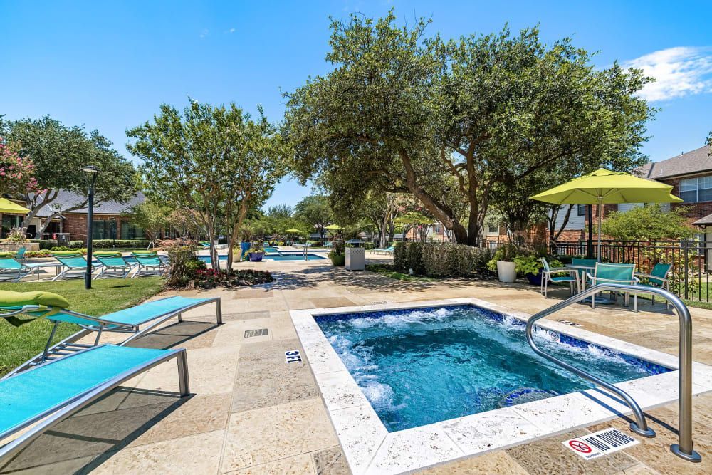  Marquis at Stonebriar apartment community with a spa in Frisco, TX.