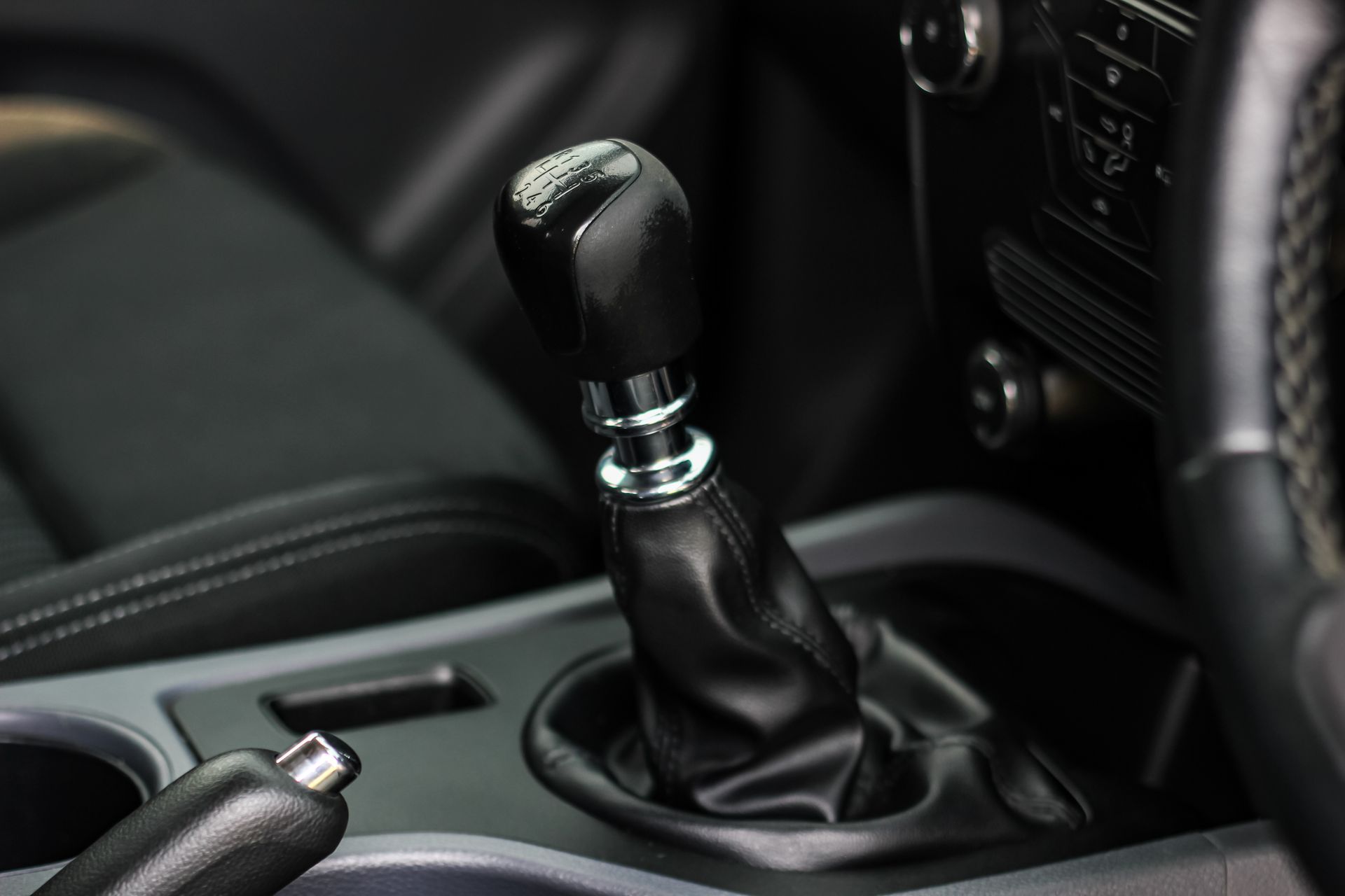 Transmission shifter of car.