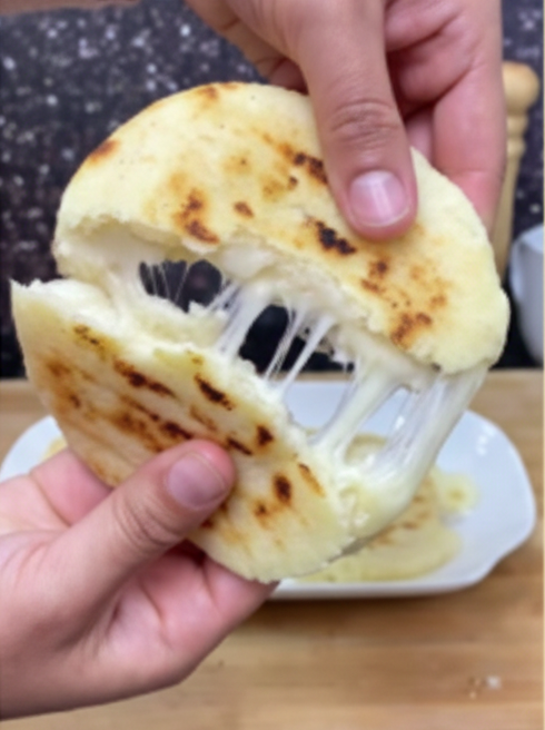 Arepas de harina de Sagú con queso X5 und