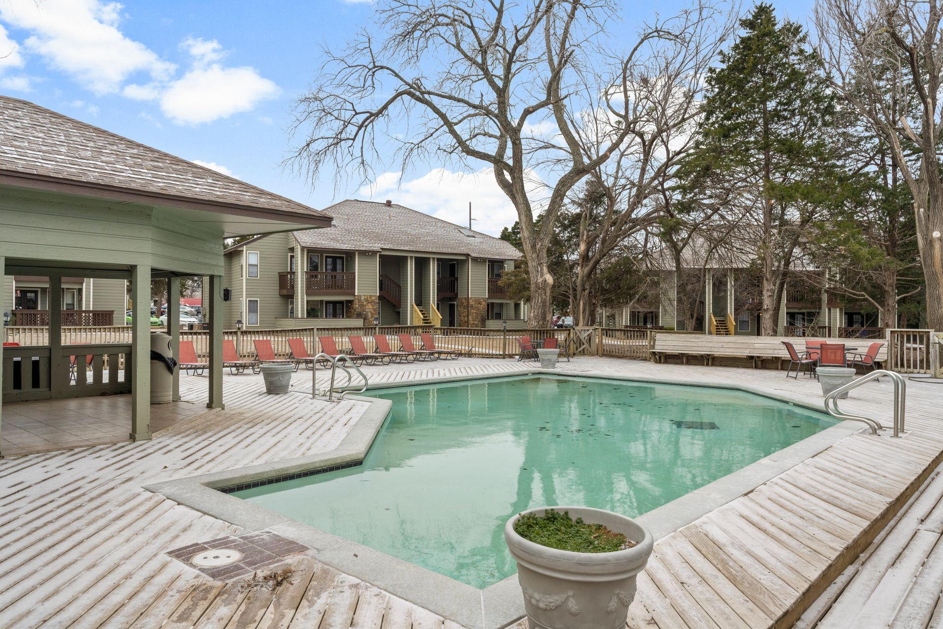 Explore Norman Living Hampton Woods Apartments