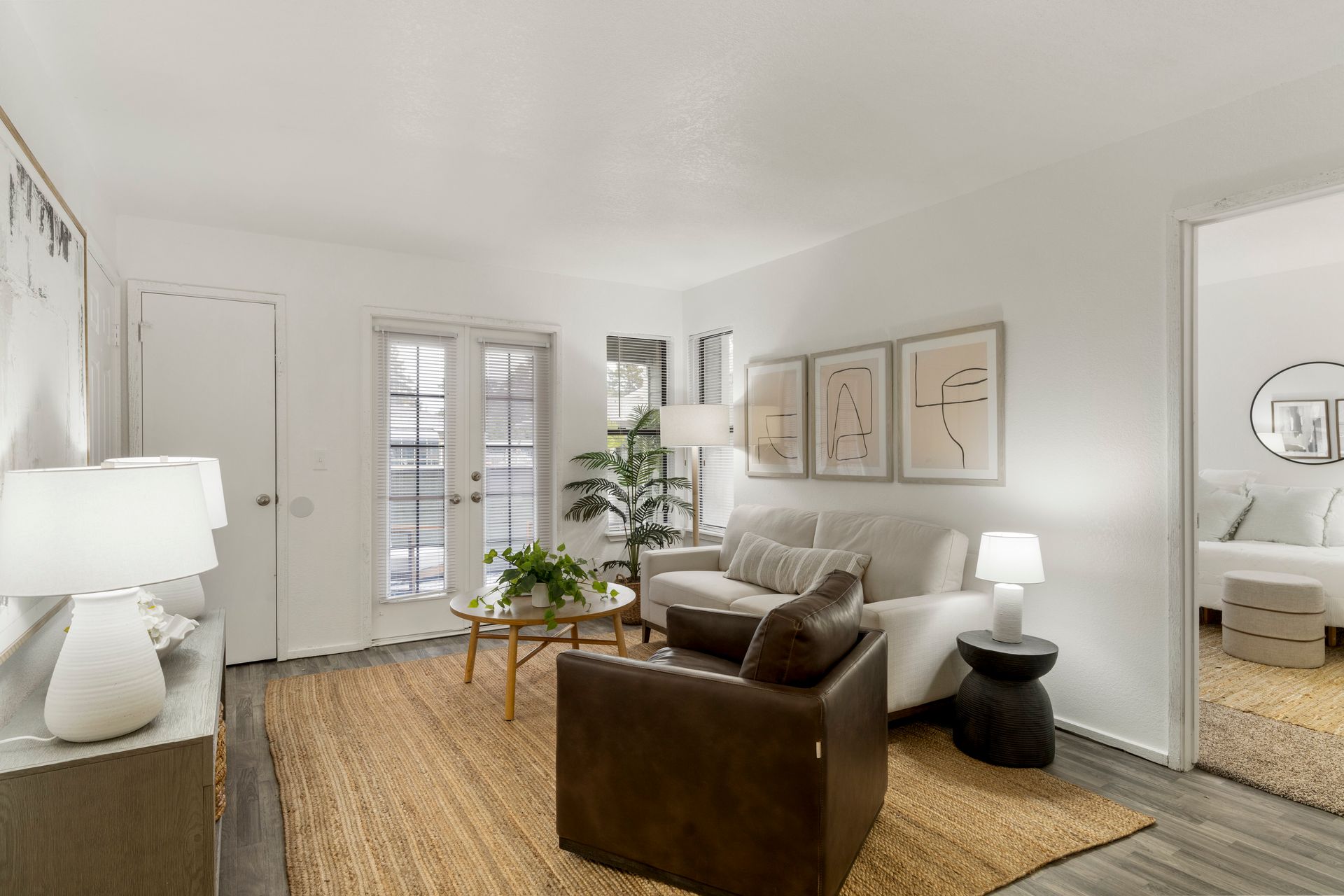 Hampton woods apartments living room 2