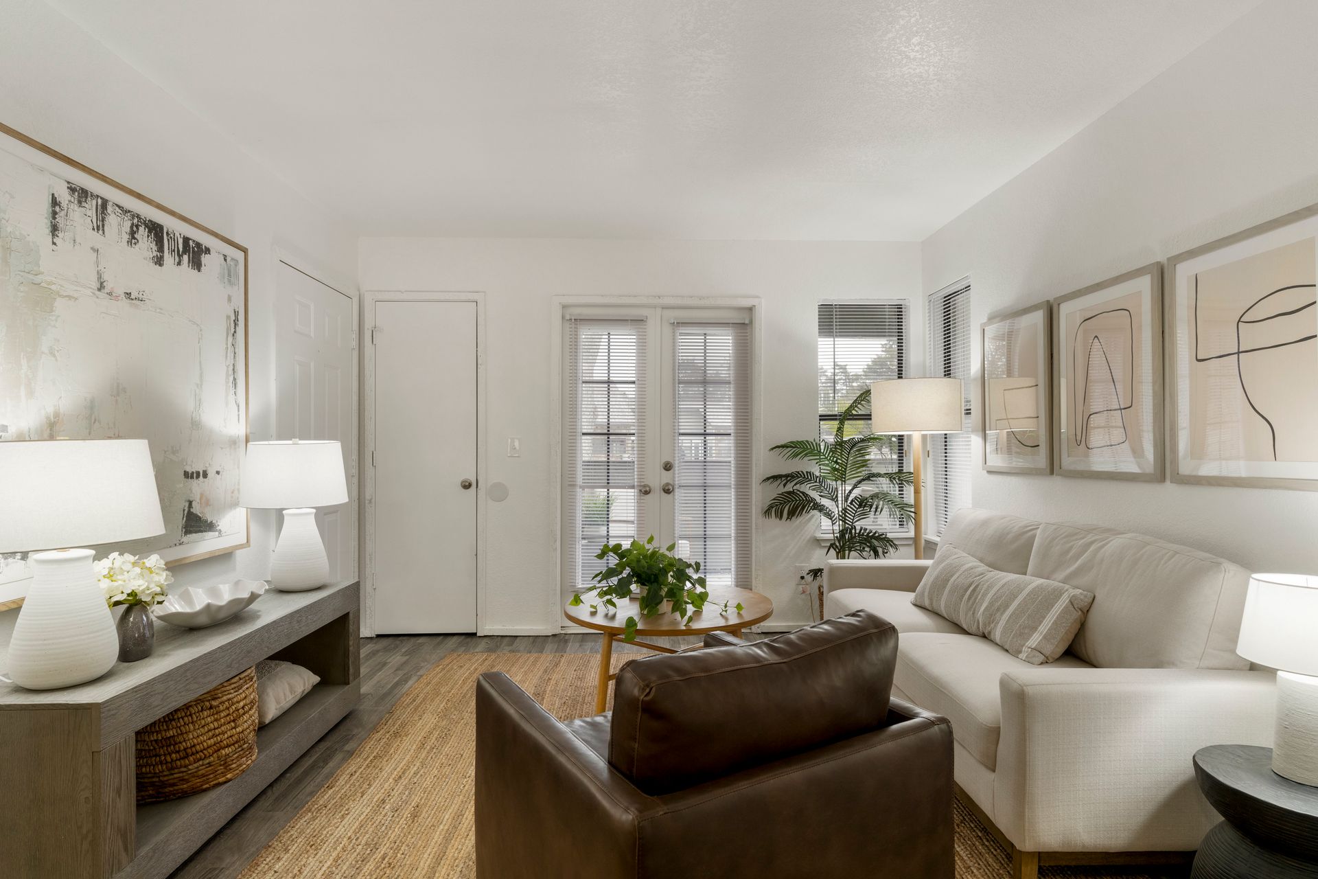 Hampton woods apartments living room 5