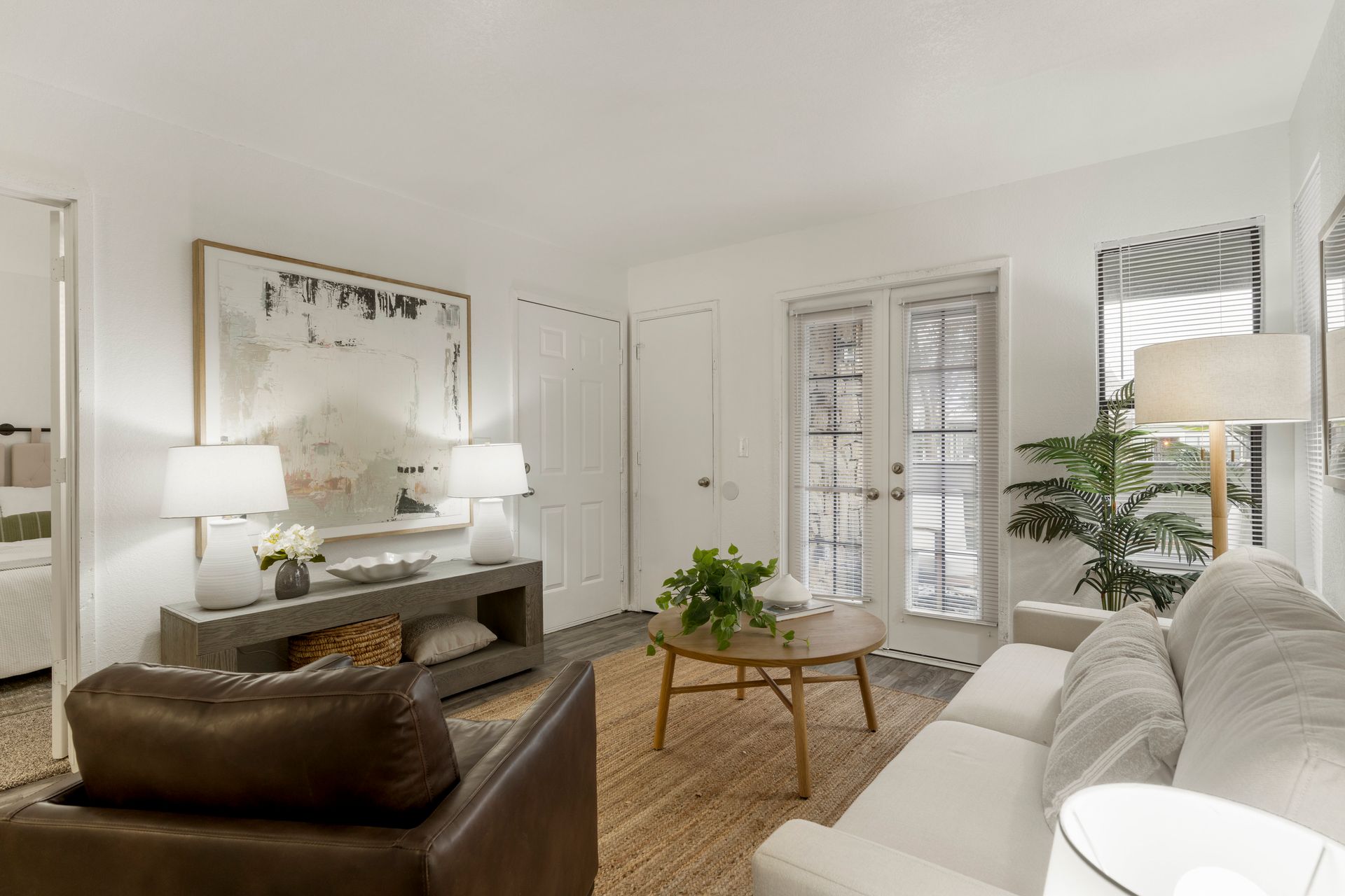 Hampton woods apartments living room 4