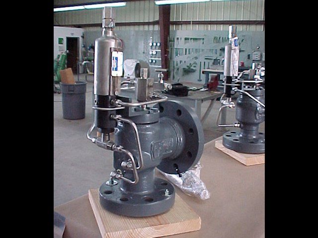 A gray valve with the letter n on it