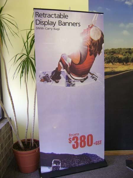 pull and show display banner