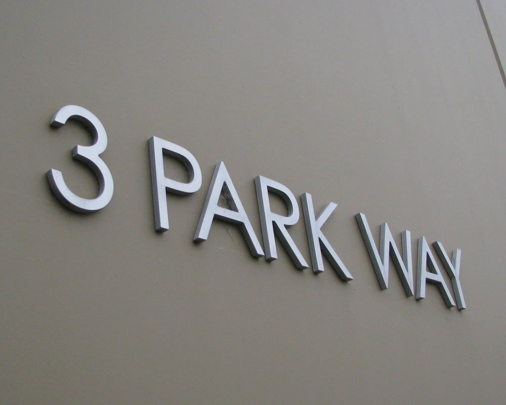 3 park way sign
