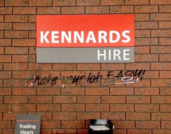 kennards hire sign
