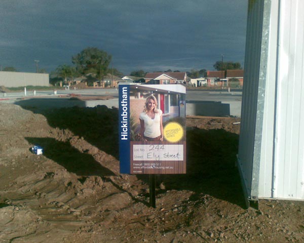 hickinbotham ely street sign