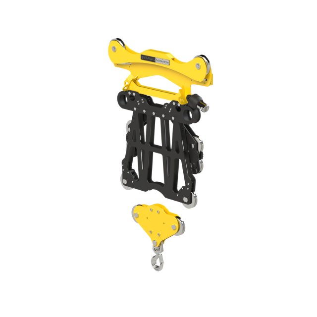 Dispositivo di sollevamento in metallo giallo e nero con gancio.