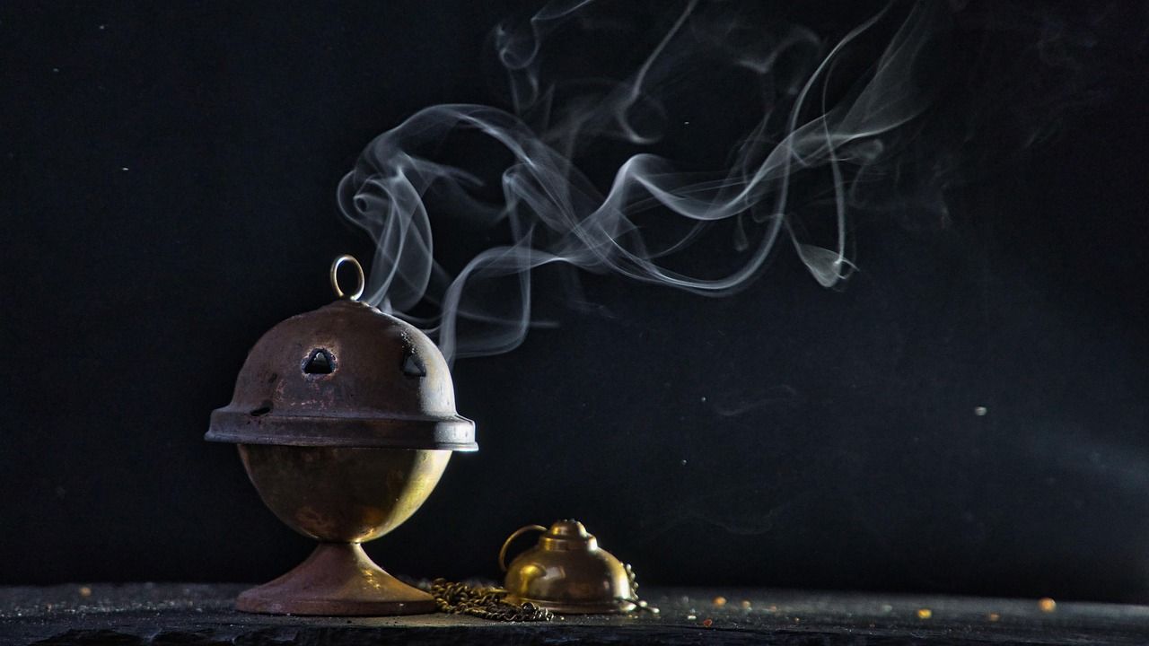 Picture of an incense diffuser on a blackground