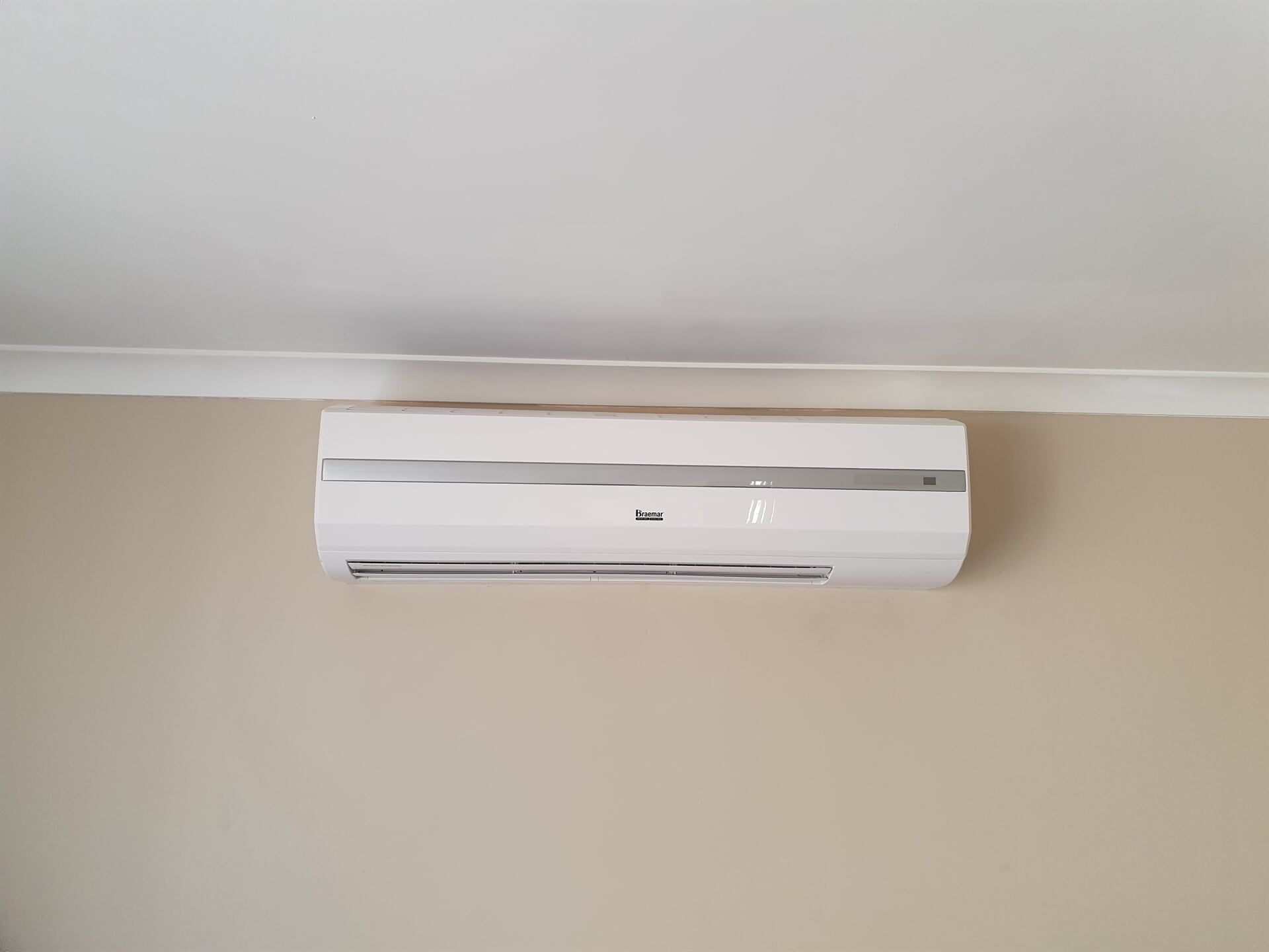 Home Air Conditioning— Mick’s Air-Conditioning Services in Gracemere, QLD