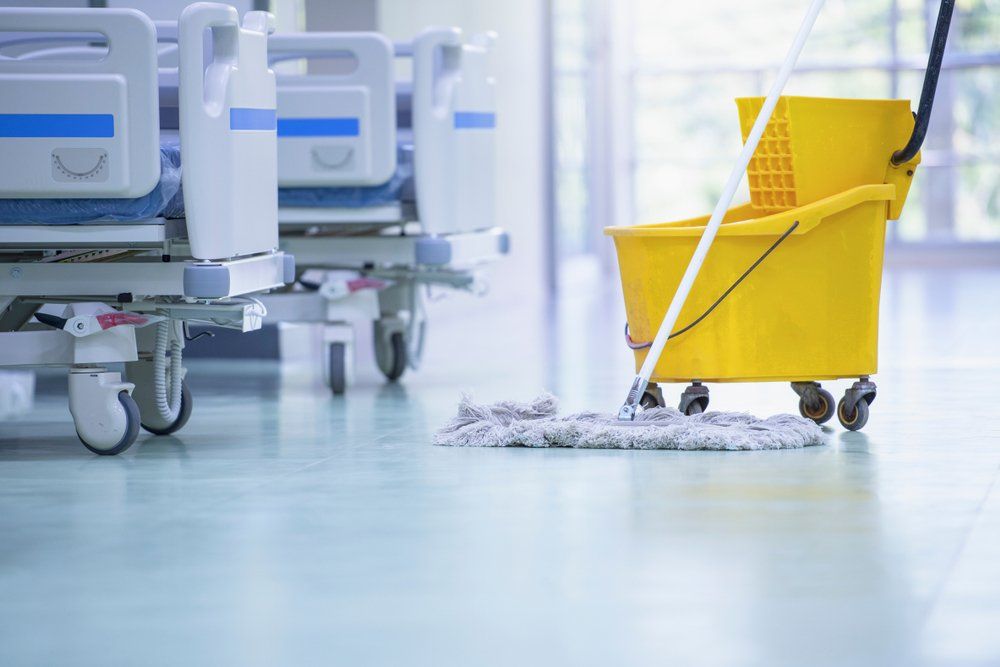 lavaggio pavimenti ufficio