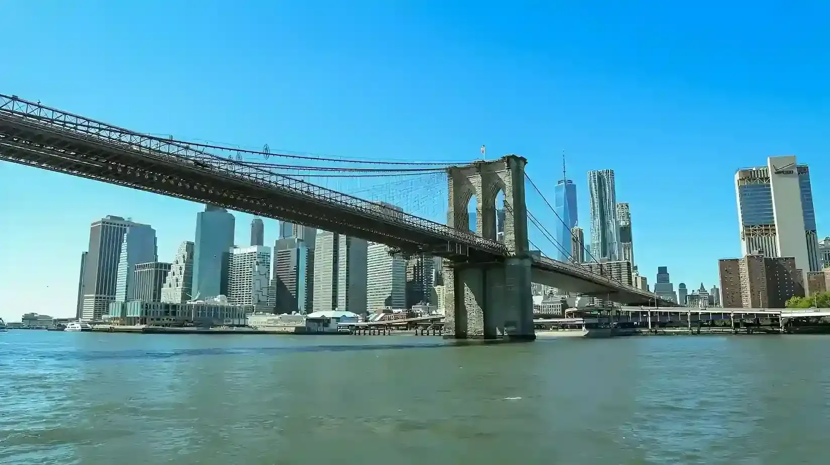 Brooklyn Bridge and city skyline showing the area served by IT services New Jersey.
