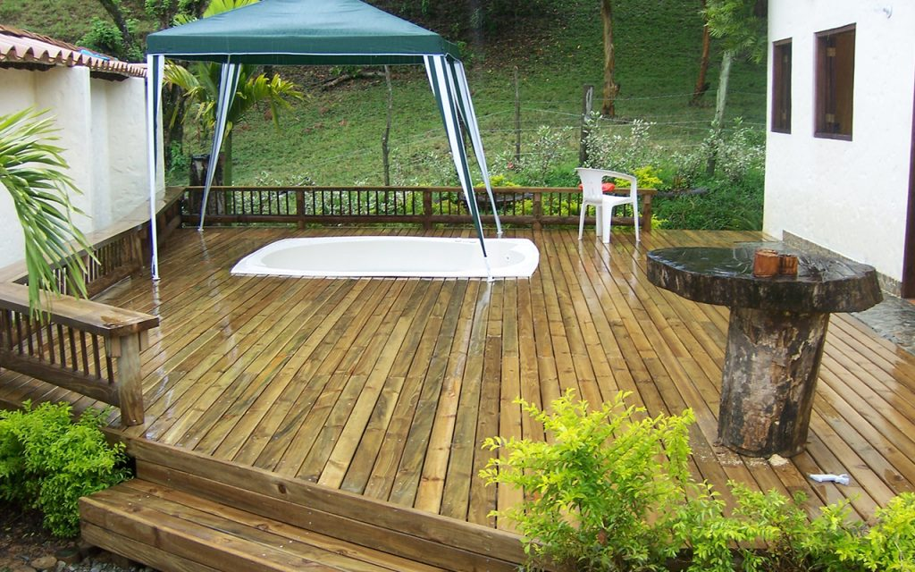 Maderas y Aserríos Nariño, Venta de Madera Inmunizada para Decks y Pérgolas en Medellín.