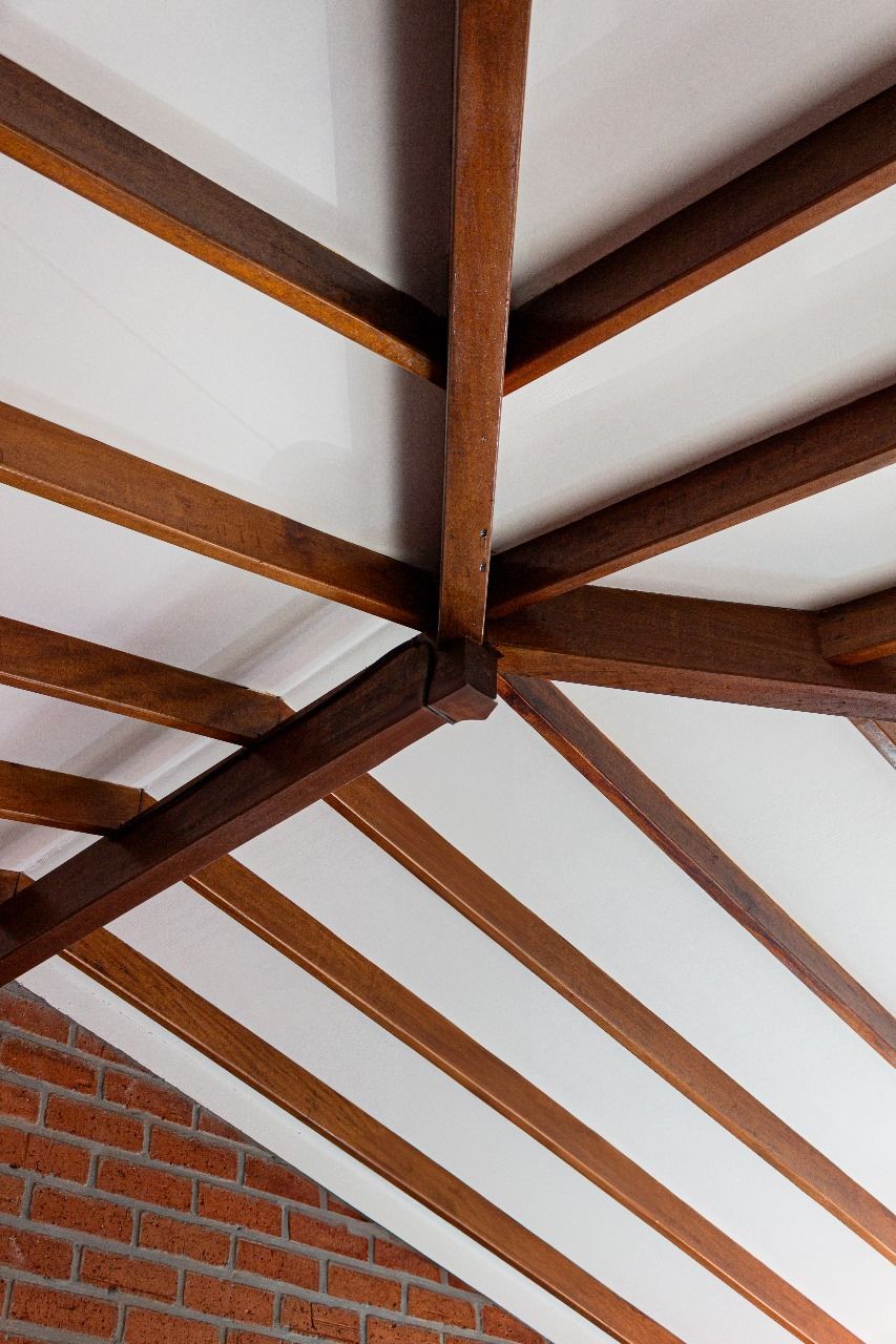 Maderas y Aserrios Nariño, especialistas en Madera para Techos en todas las dimensiones en Girardota.