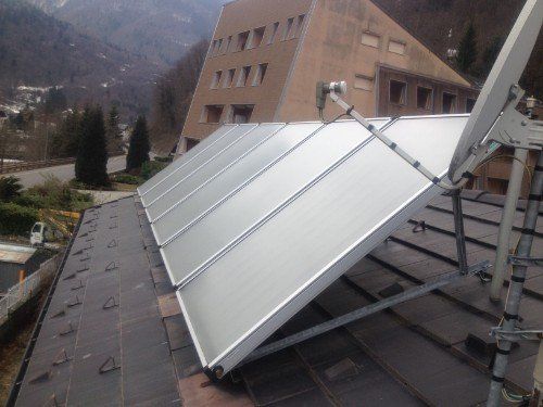 pannelli solari rialzati
