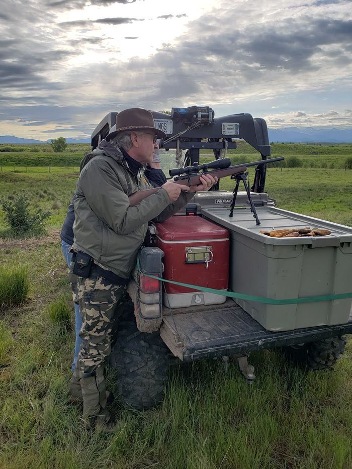 Lone Wolf Guide Service Hunting 