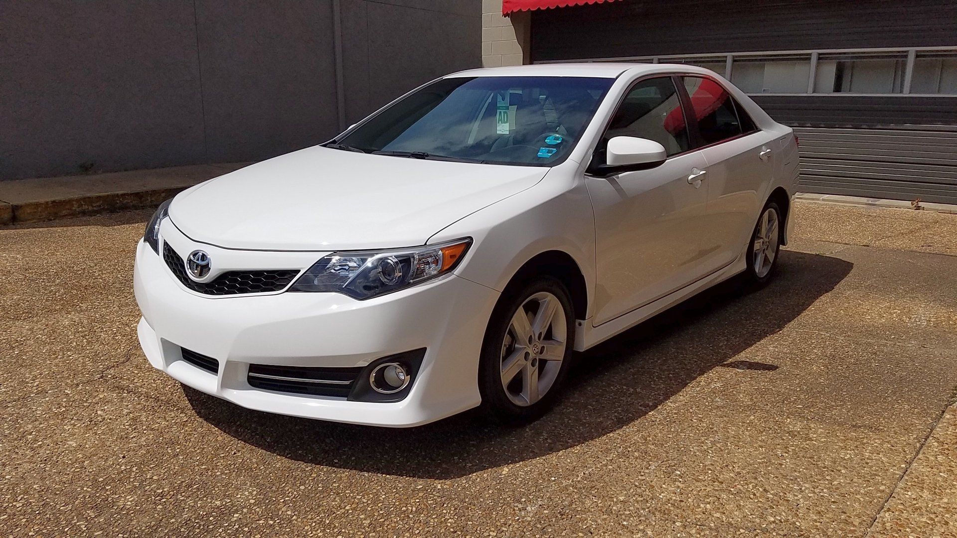 Full Service Collision Center - 2014+Camry04 1920w