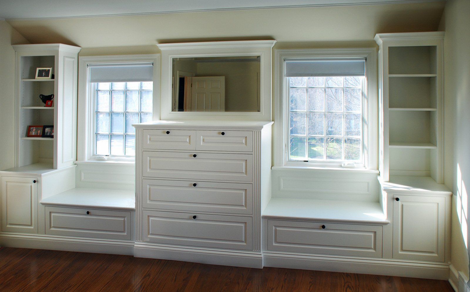 Bedroom cabinetry