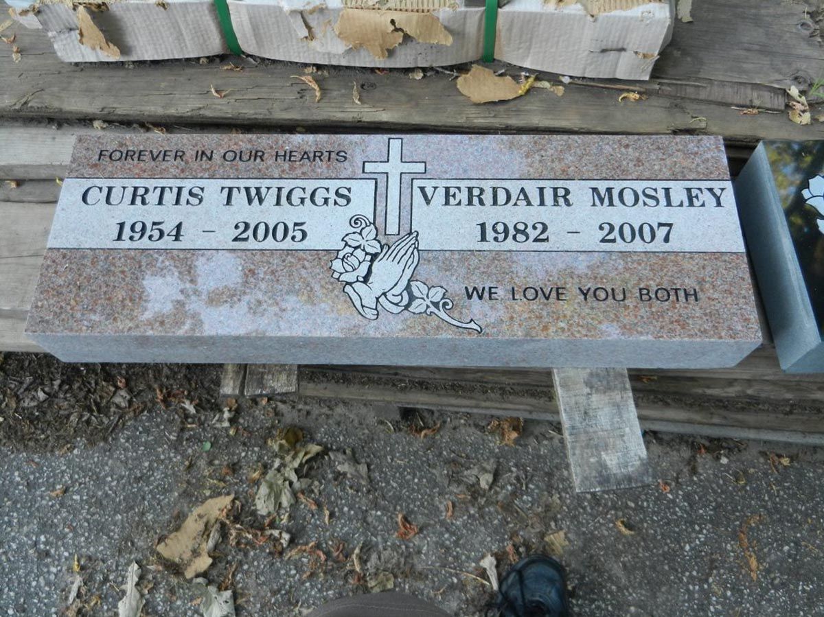 twiggs and mosley gravestone