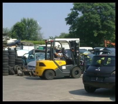 centro specializzato in autodemolizioni